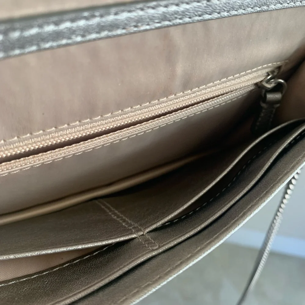 Metallic Coach bag - Picture 3 of 5
